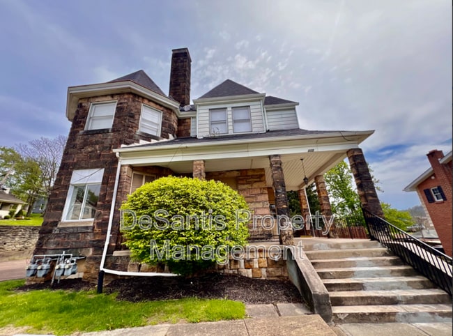 212 N Highland Ave in Cheswick, PA - Building Photo - Building Photo