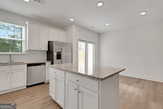 375 S Port Pkwy in Brunswick, GA - Building Photo - Building Photo