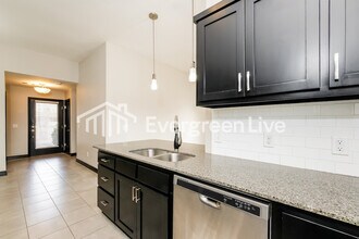 10512 NW 35th St in Yukon, OK - Building Photo - Building Photo