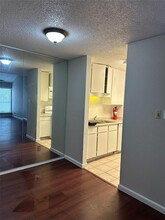 10053 Westpark Dr in Houston, TX - Building Photo - Building Photo