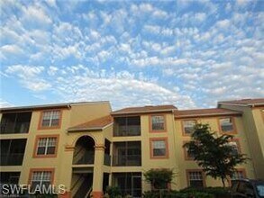 7975 Preserve Cir-Unit -1035 in Naples, FL - Building Photo - Building Photo