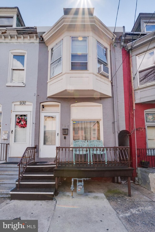 property at 928 Muhlenberg St