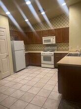 2864 E Paseo La Tierra Buena in Tucson, AZ - Building Photo - Building Photo