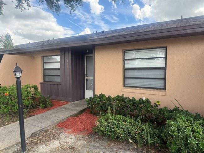 2128 Bahamas Ct in Kissimmee, FL - Building Photo - Building Photo