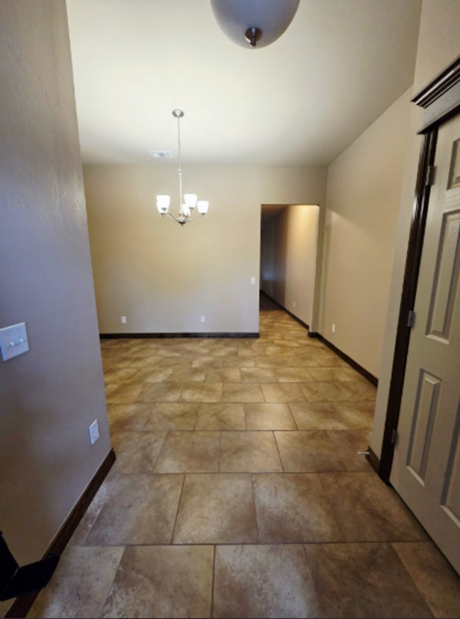 2212 Ailsa Rd in Yukon, OK - Building Photo - Building Photo