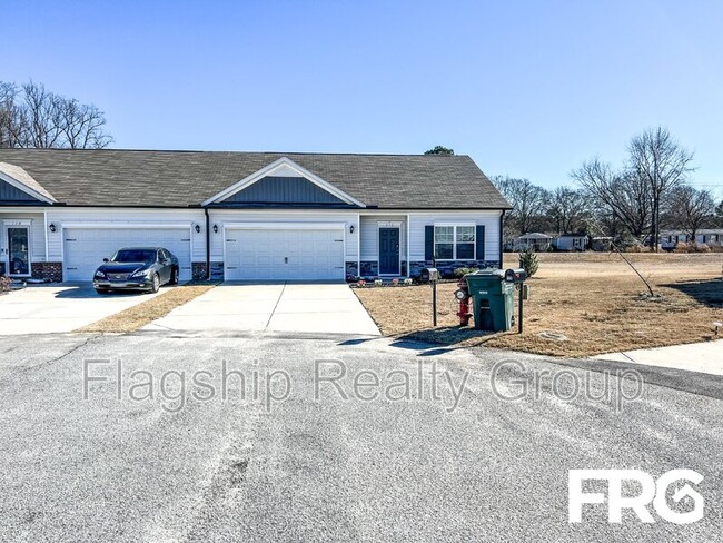 111 Drake Village Dr in Goldsboro, NC - Building Photo - Building Photo