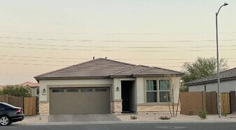 1631 E Paul Dr in Casa Grande, AZ - Building Photo