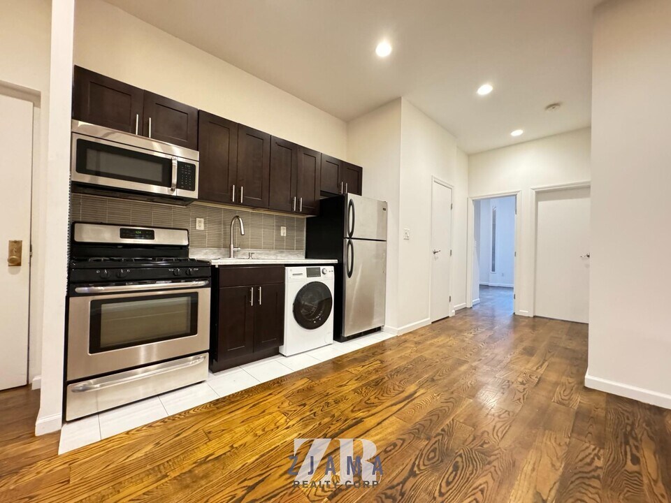 196 Sackett St in Brooklyn, NY - Building Photo