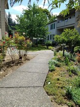 Rochelle Apartments in Portland, OR - Foto de edificio - Building Photo