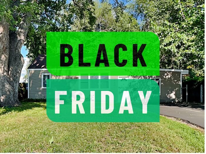 8107 Pillsbury Ave S in Minneapolis, MN - Foto de edificio