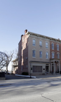 235 E Market St in York, PA - Foto de edificio - Building Photo