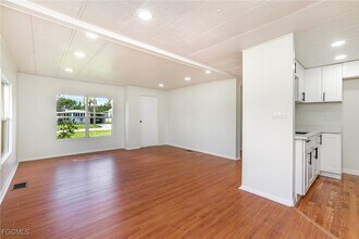 91 Twin Palms Dr in Naples, FL - Building Photo - Building Photo