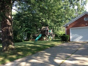 119 W 41st St in Erie, PA - Foto de edificio - Building Photo