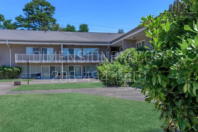 Concordia Apartments in Tacoma, WA - Building Photo - Interior Photo