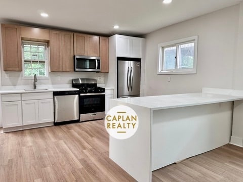 18 Ridge St in New Haven, CT - Building Photo - Building Photo