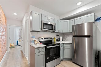 4129 Parrish St, Unit 2 in Philadelphia, PA - Building Photo - Building Photo