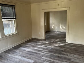 4559 Clayton Dr in Baton Rouge, LA - Foto de edificio - Building Photo