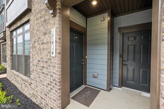 17414 Southern Shrs Dr in Dumfries, VA - Building Photo - Building Photo