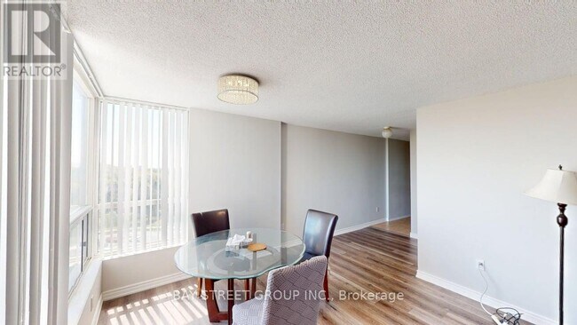 1417-3050-3050 Ellesmere Rd