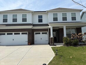 17393 Americana Crossing in Noblesville, IN - Building Photo - Building Photo