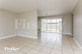 3611 NW 36th St in Lauderdale Lakes, FL - Building Photo - Building Photo