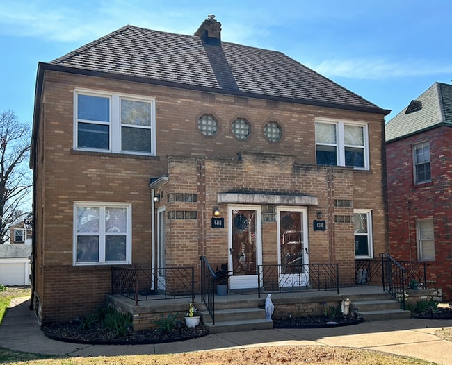 6312 Bancroft Ave, Unit 1E in St. Louis, MO - Building Photo - Building Photo