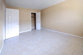 NEW JAX in Jacksonville, FL - Building Photo - Building Photo