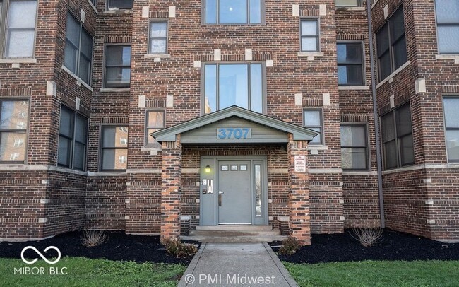 3715 N Meridian St in Indianapolis, IN - Foto de edificio - Building Photo