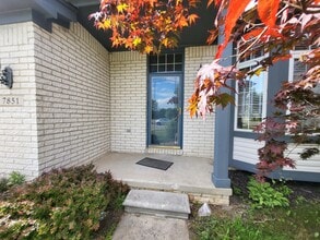 7851 Thornhill Dr in Ypsilanti, MI - Building Photo - Building Photo