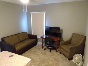 17-17 W 5th St in Freeport, TX - Building Photo - Building Photo