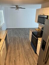 5706 Candlewood St in West Palm Beach, FL - Building Photo - Building Photo