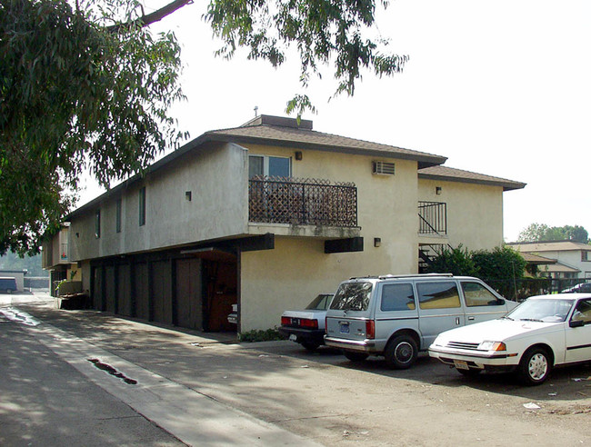 2680 E Park Ln in Anaheim, CA - Building Photo - Other