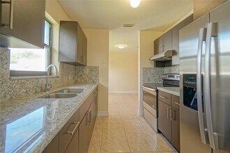 5720 SW 26th St in West Park, FL - Building Photo - Building Photo