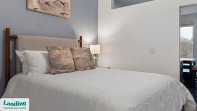 44 Braves Ave, Unit 1412 in Lawrenceville, GA - Building Photo - Building Photo