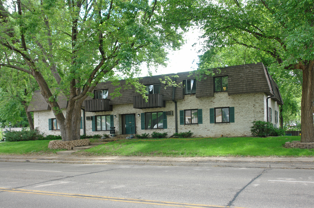 6901 Penn Ave S in Richfield, MN - Building Photo