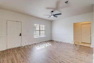 18496 Devin Ct in Gulfport, MS - Building Photo - Building Photo