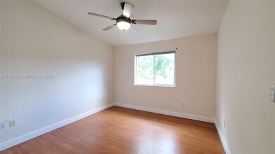 640 NW 79th Ave in Pembroke Pines, FL - Building Photo - Building Photo