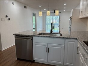 1516 Bay Area Blvd in Houston, TX - Building Photo - Building Photo