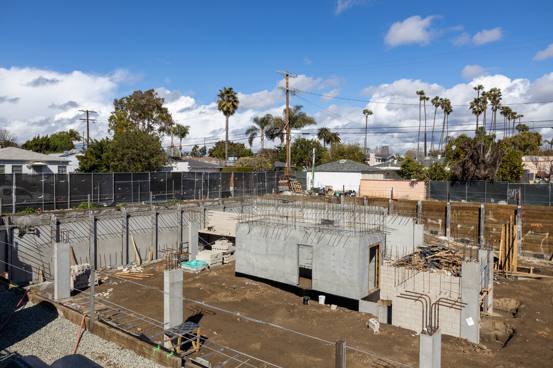 2600 S Sepulveda Blvd in Los Angeles, CA - Building Photo