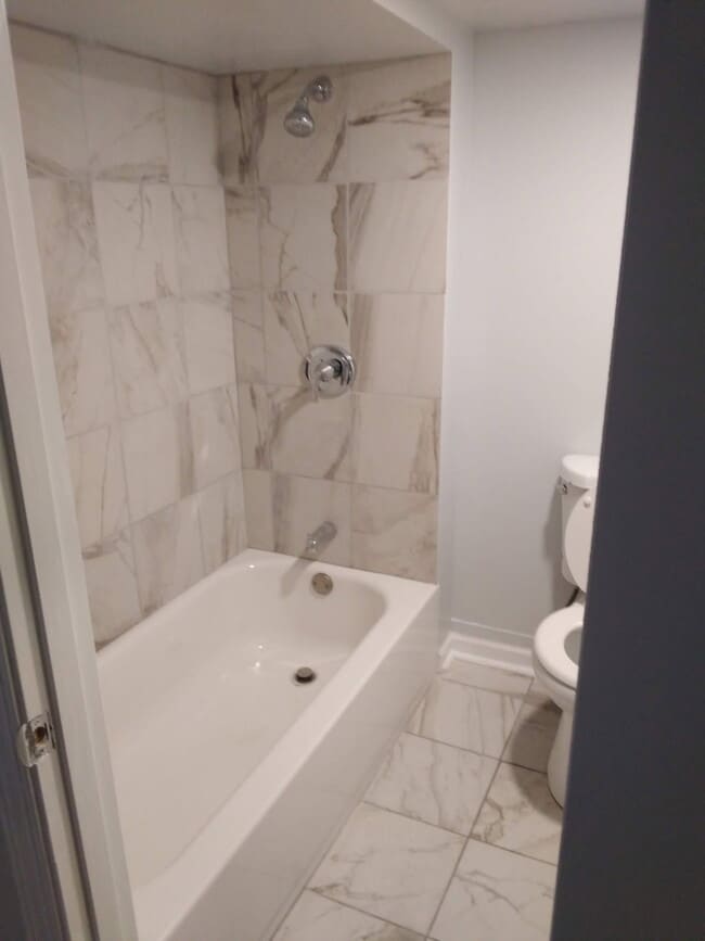 821 Becker St, Unit Becker Garden Unit