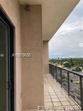 1690 SW 27th Ave-Unit -Unit903 in Miami, FL - Building Photo - Building Photo