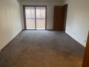 1770 IN-46, Unit 2 D in Nashville, IN - Foto de edificio - Building Photo