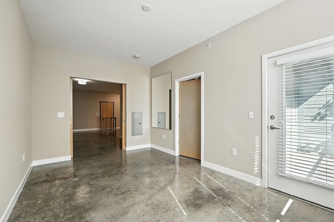 New Windsor Flats in Cincinnati, OH - Building Photo