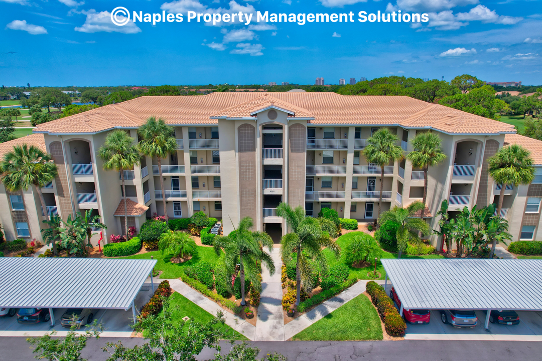 9350 Highland Woods Blvd, Unit 4304 in Bonita Springs, FL - Building Photo