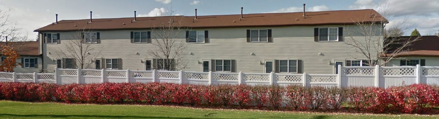 Stanton Meadows Apartments in Seneca Falls, NY - Foto de edificio