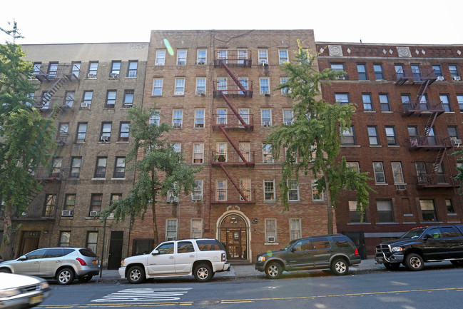 81 Seaman Avenue in New York, NY - Building Photo - Building Photo