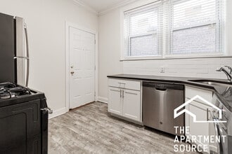 1132 Maple Ave, Unit 2 in Evanston, IL - Foto de edificio - Building Photo