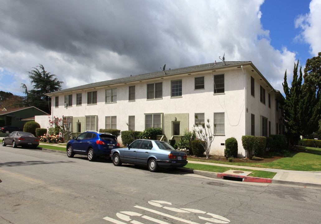 1120-1124 E Carson St in Long Beach, CA - Building Photo