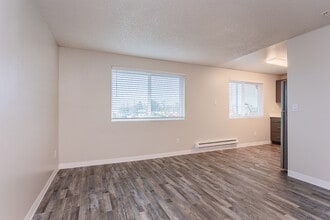 Chandelle Apartments in Lakewood, WA - Building Photo - Interior Photo