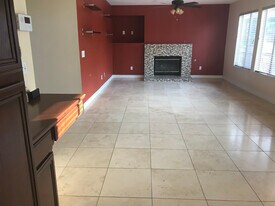 2040 Begley Dr in Corona, CA - Building Photo